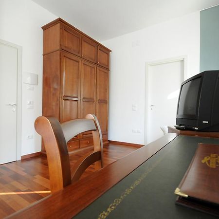 Guest House Domus Urbino Eksteriør billede