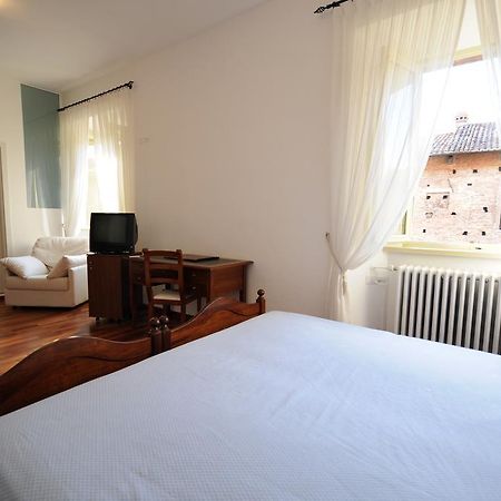 Guest House Domus Urbino Eksteriør billede